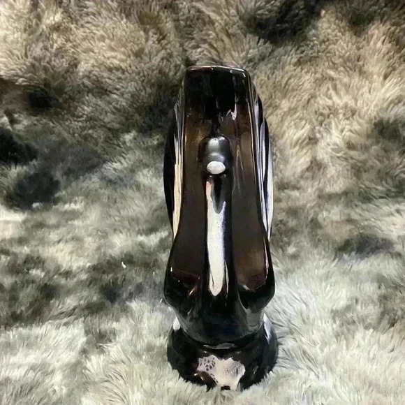 VTG BMP BLUE MOUNTAIN POTTERY
GLAZED BLUE AND WHITE SWAN
PLANTER - Picture 3 of 16